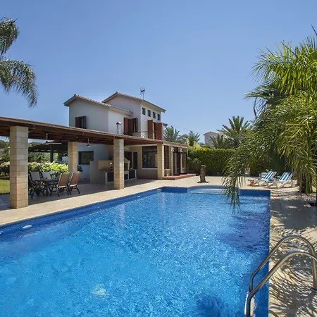 Your Beautiful Cypriot Awaits You 28 Villa *