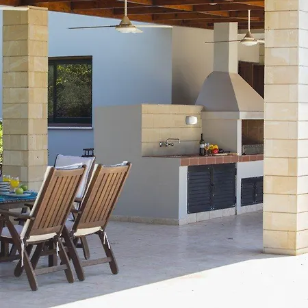 Your Beautiful Cypriot Awaits You 28 Villa *